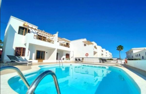 Heated pools-200m beach- Wifi